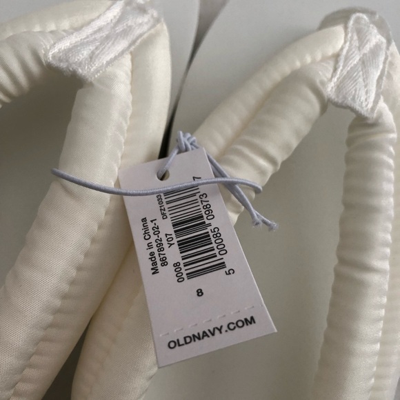 New old navy puffy platform sandals slides, women size 8 - Picture 11 of 12